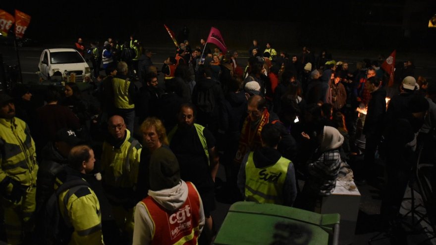 Toulouse. Après le blocage des dépôts par des soutiens, l'entrée en grève des éboueurs ?