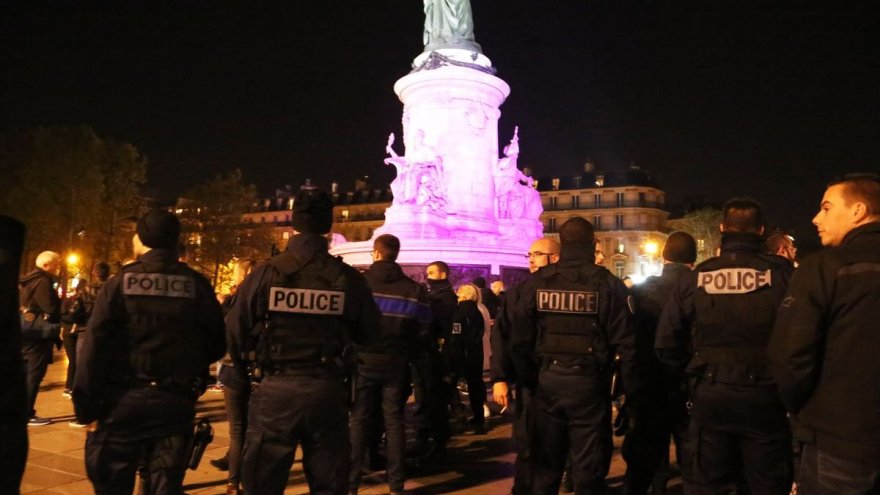 Paris, Lyon, Strasbourg… Darmanin tente d'empêcher les manifestations contre la répression