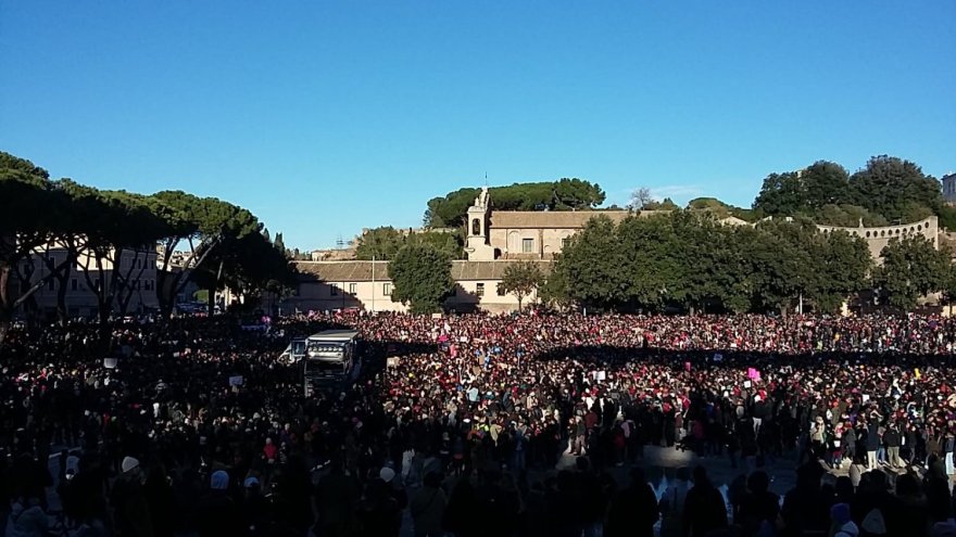 500 000 personnes dans la rue ! Face à l'extrême droite le mouvement féministe italien relève la tête