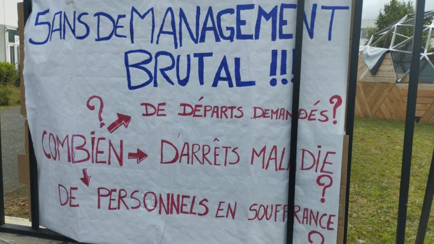 Au Mans, les professeurs en grève lors de la rentrée contre « un management désastreux et malfaisant »