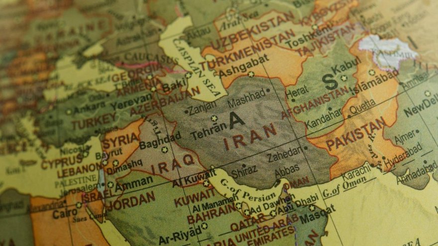 Frappes en Irak et en Syrie : l'Iran s'engage dans le conflit régional