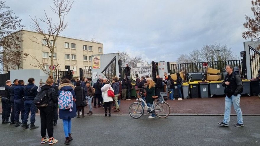 Lycée Jean Jaurès à Montreuil : 17 élèves exclus pour s'être mobilisés, faisons front !